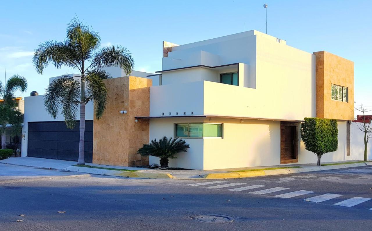 Suites Lagunas Colima Exterior photo